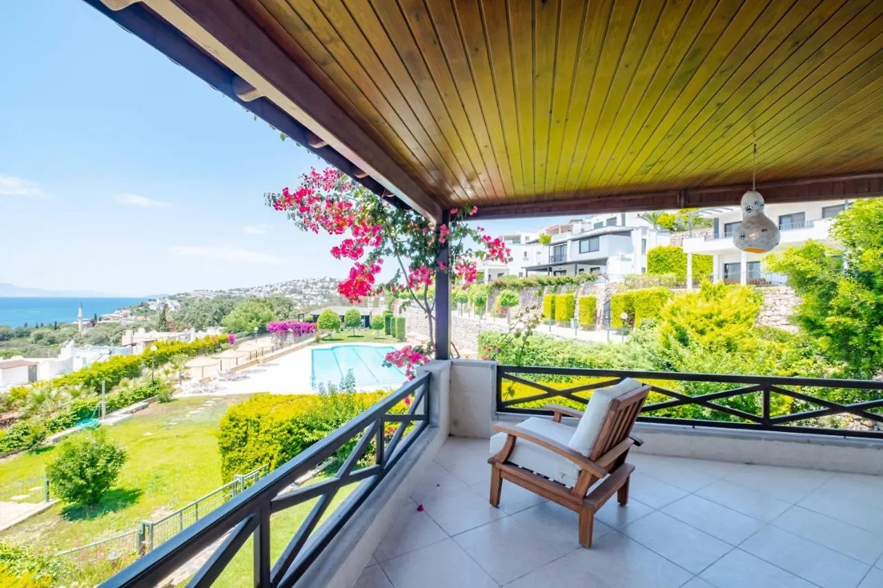 トゥルグトレイスHouse With Sea View And Shared Pool In Bodrumアパートメント アパート トゥルグトレイス