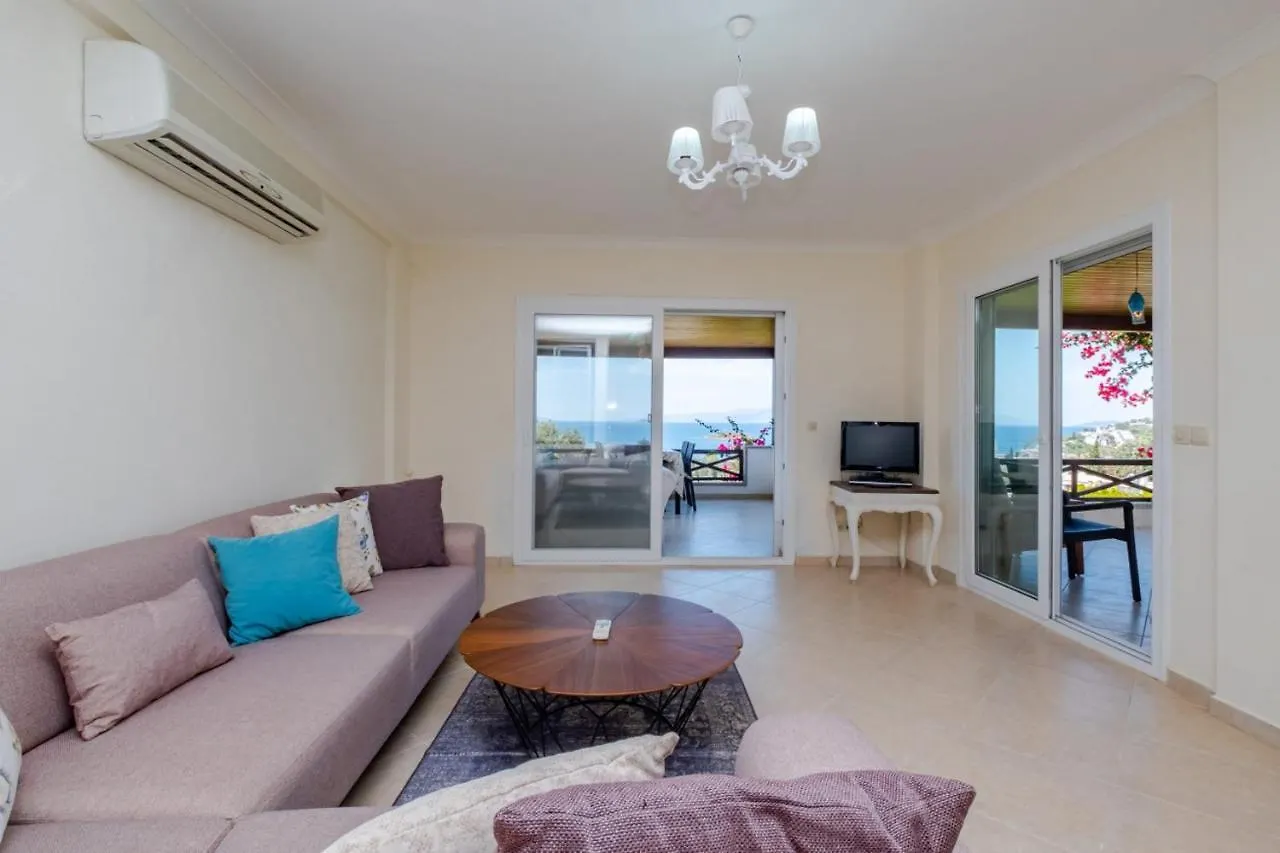 トゥルグトレイスHouse With Sea View And Shared Pool In Bodrumアパートメント アパート